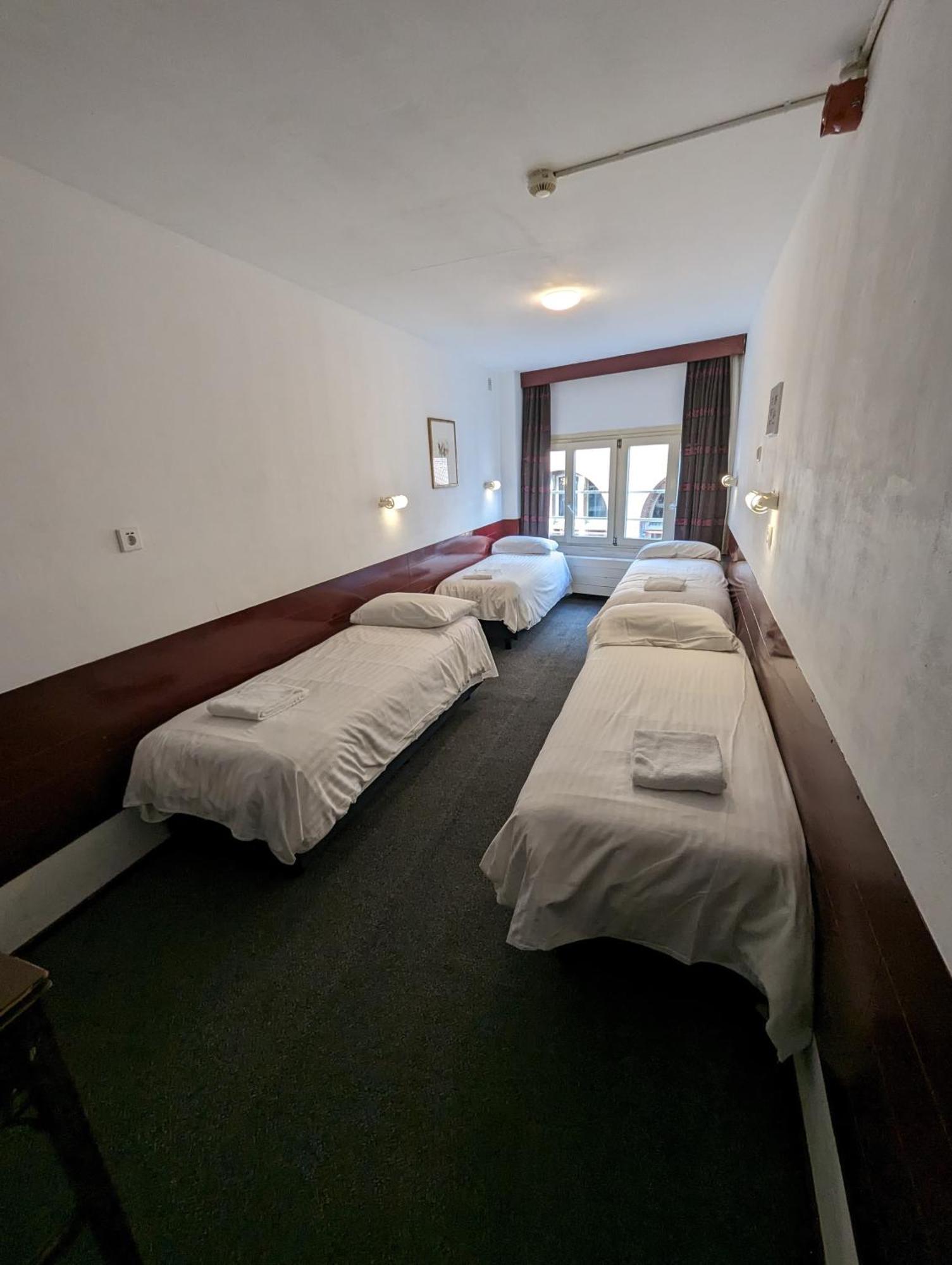 אמסטרדם Budget Hotel Ben מראה חיצוני תמונה