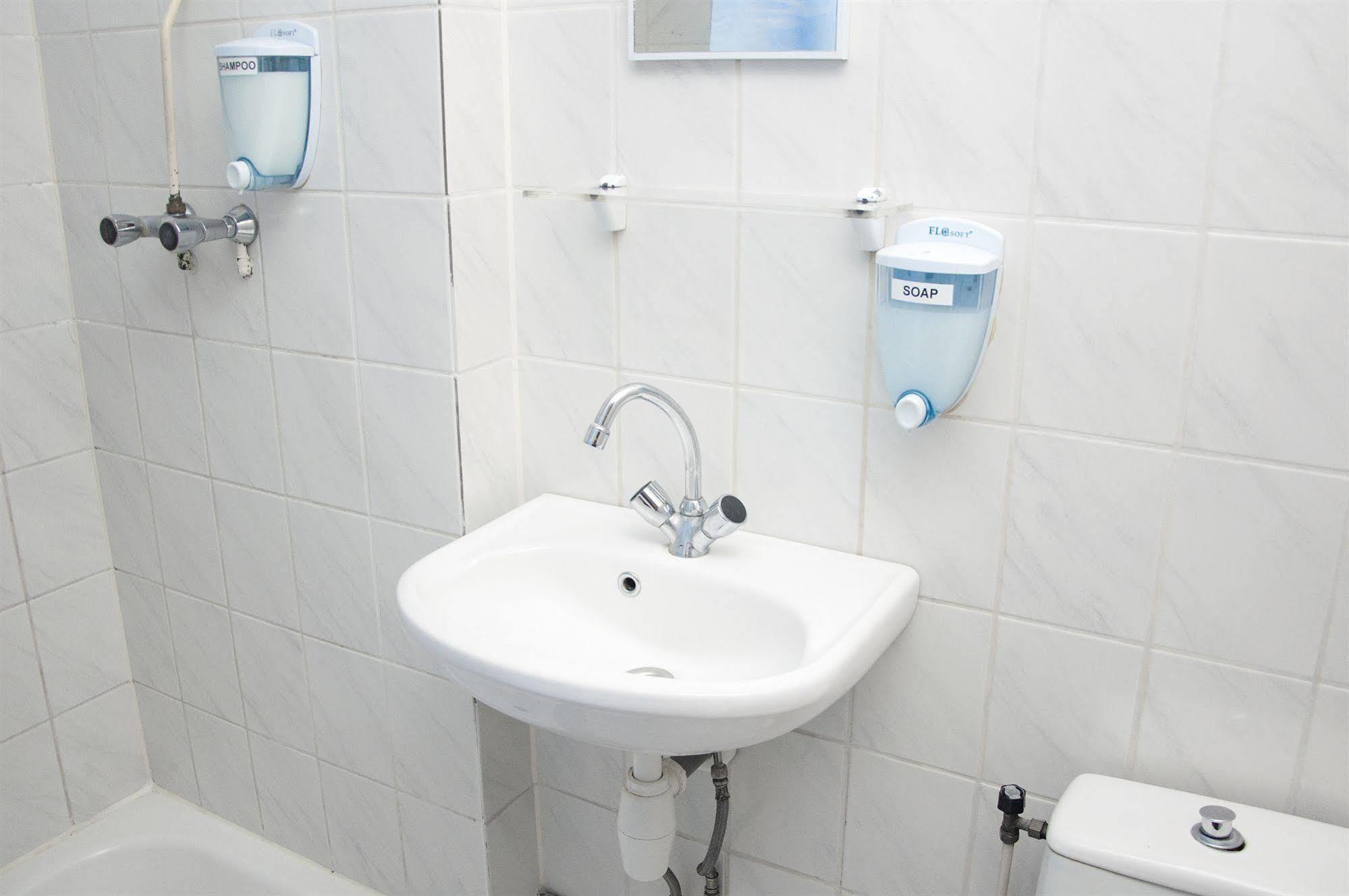 אמסטרדם Budget Hotel Ben מראה חיצוני תמונה